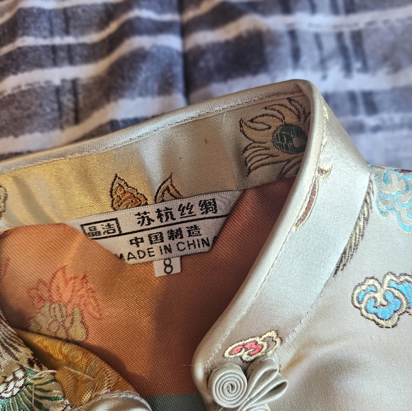 Authentic Chinese dress - Picture 3 of 4